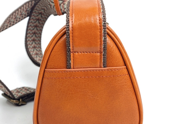 NEW ! |4色|植物鞣な天然牛革ショルダーバッグ