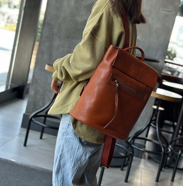 ユニセックス ！|カーキ|コーヒー|茶|黒|4色|天然牛革リュックサック