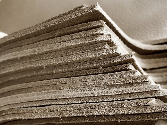 優雅なデザイン！•3WAY•5色•天然厚み柔らかい牛革ハンドバッグ・牛革斜めがけバッグ