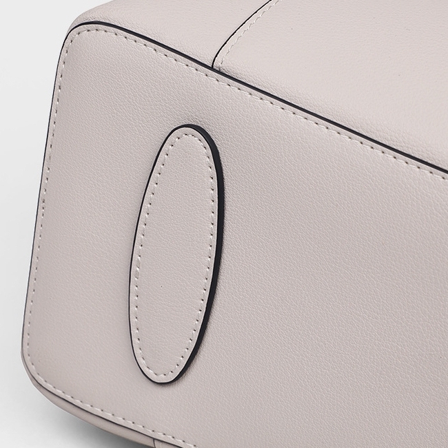 牛革トートバッグ|通勤バッグ|ショルダーバッグ|四季を通じて