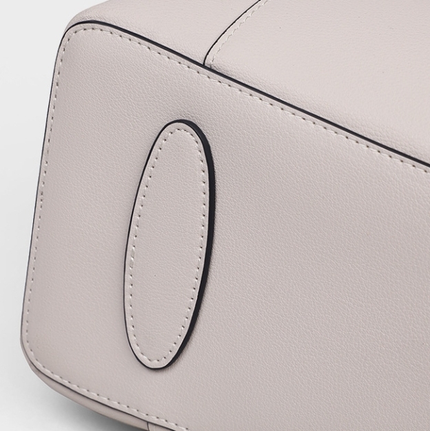 牛革トートバッグ|通勤バッグ|ショルダーバッグ|四季を通じて