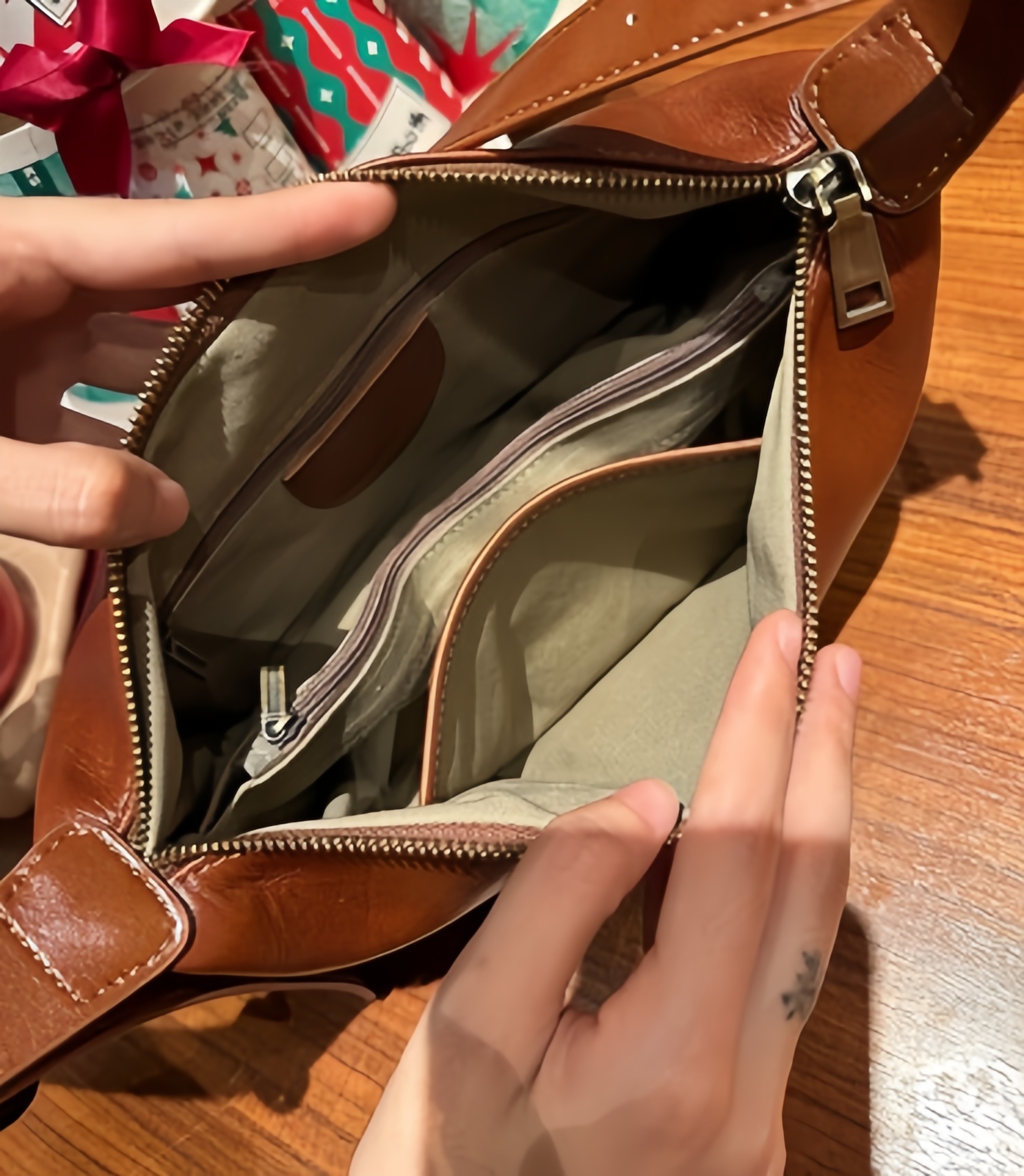 5色レザーバッグ|植物鞣し牛革ショルダーバッグ|サコッシュ|クロスボディバッグ