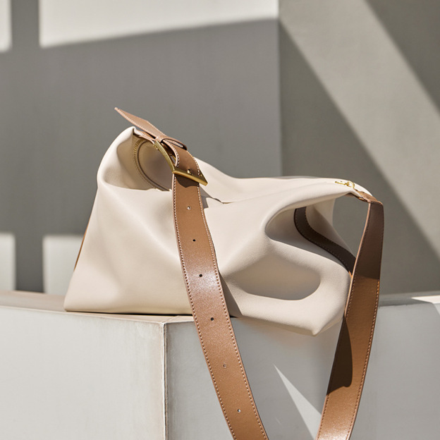 コーヒー|ベージュ|カラメル|黒|白|クリーム•6色|牛革ショルダーバッグ