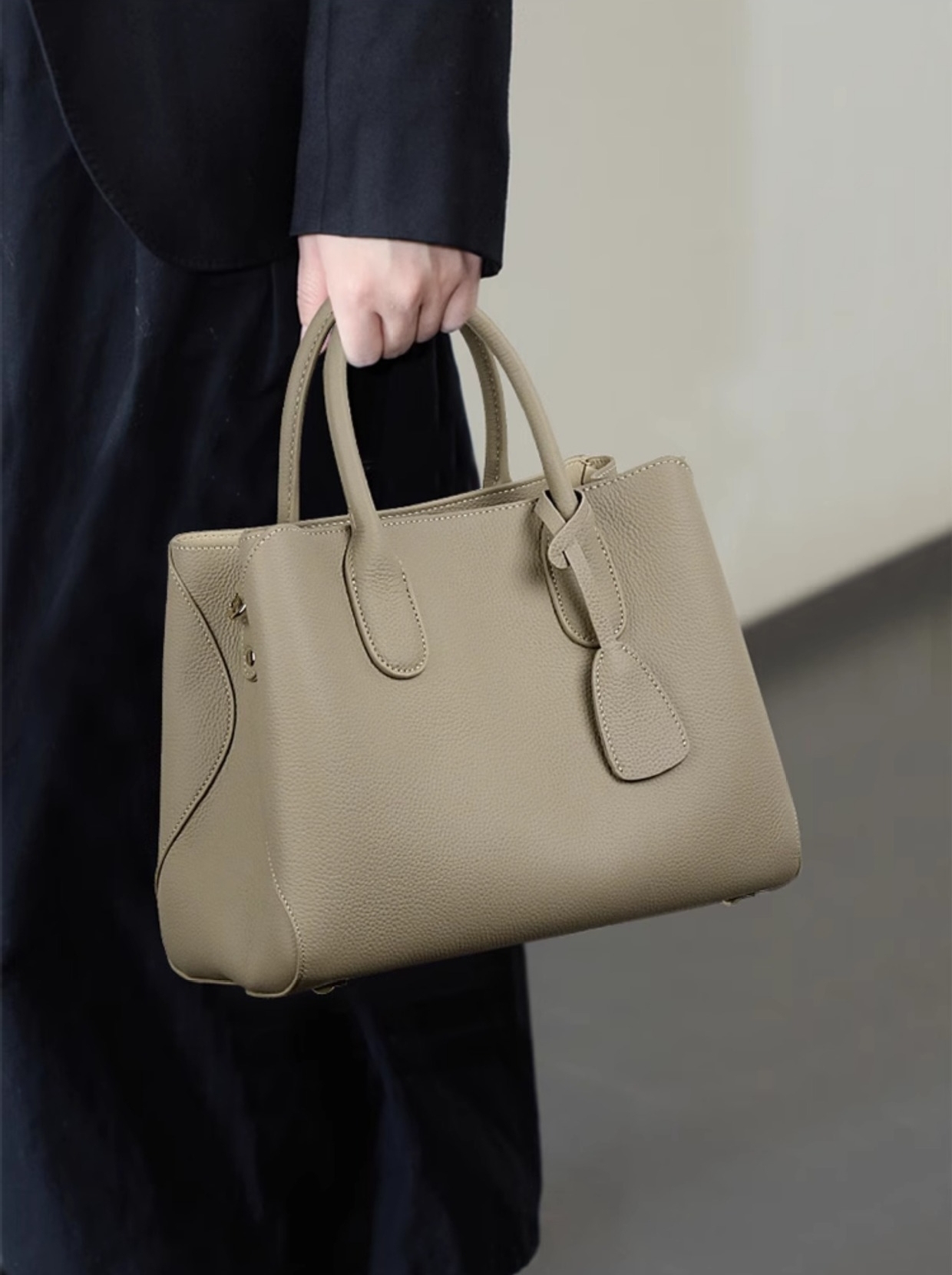 大容量厚手牛革斜ショルダーバッグ|4色展開