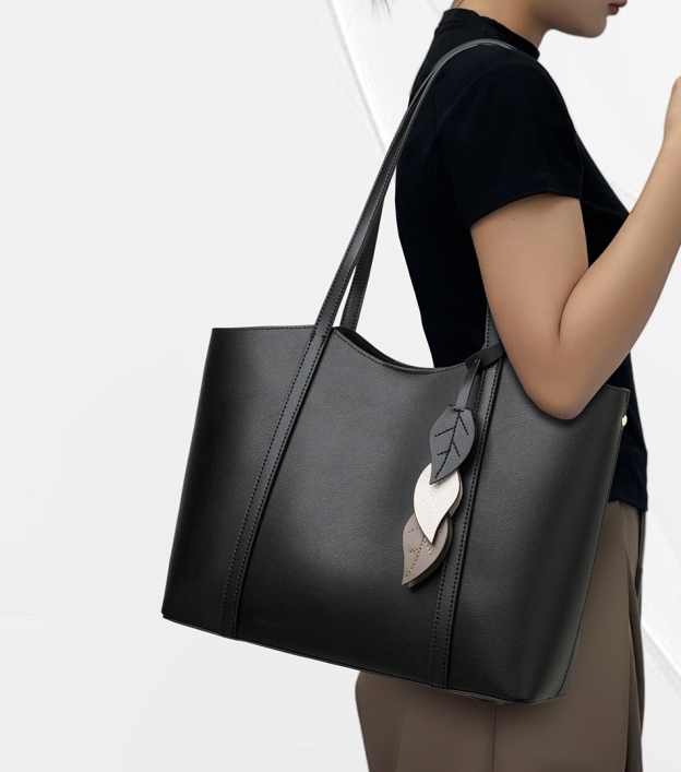 通勤に最適大容量牛革トートバッグ 