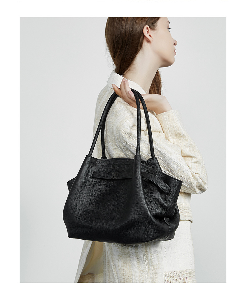 大人の上質レザートートバッグ
