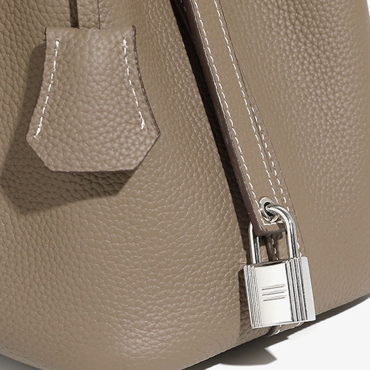 上質本革ミニバケツバッグ 