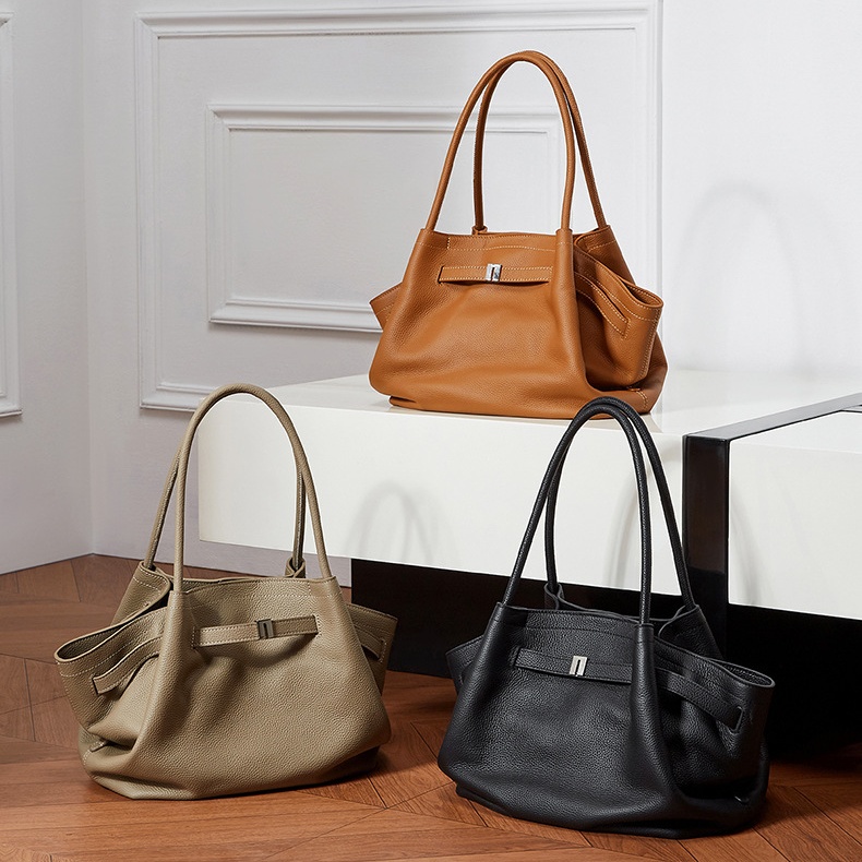 大人の上質レザートートバッグ