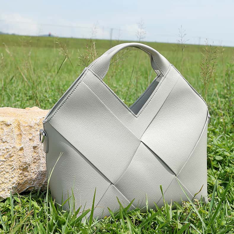 本革手編み斜め掛けショルダーバッグ