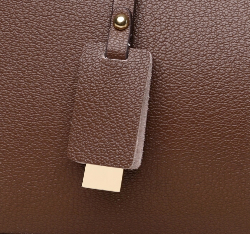 牛革エレガントトートバッグ