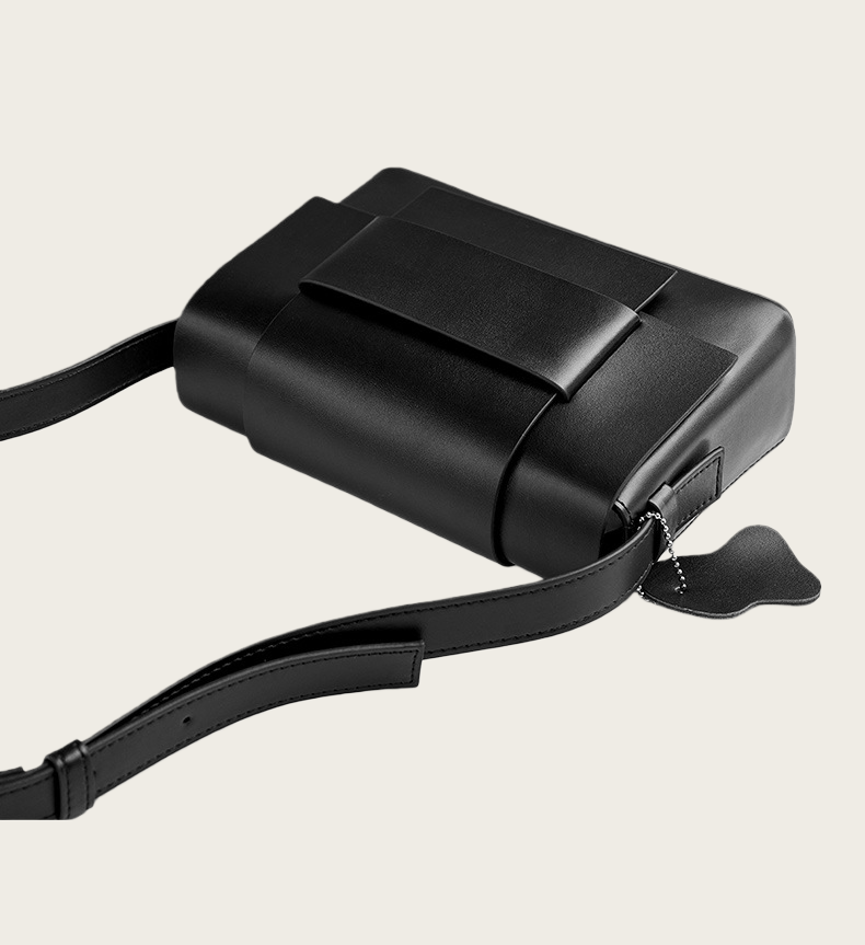 フラップ式 ミニショルダーバッグ |本革斜めがけバッグ