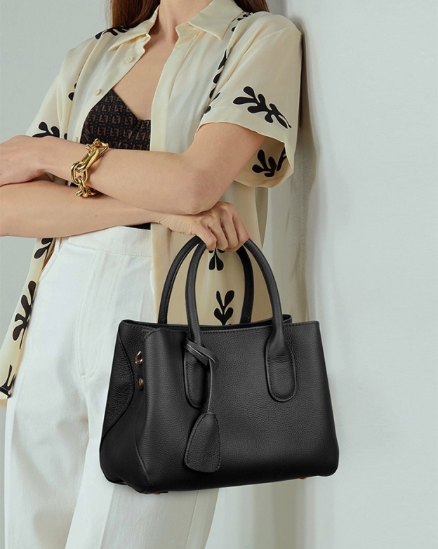 大容量厚手牛革斜ショルダーバッグ|4色展開