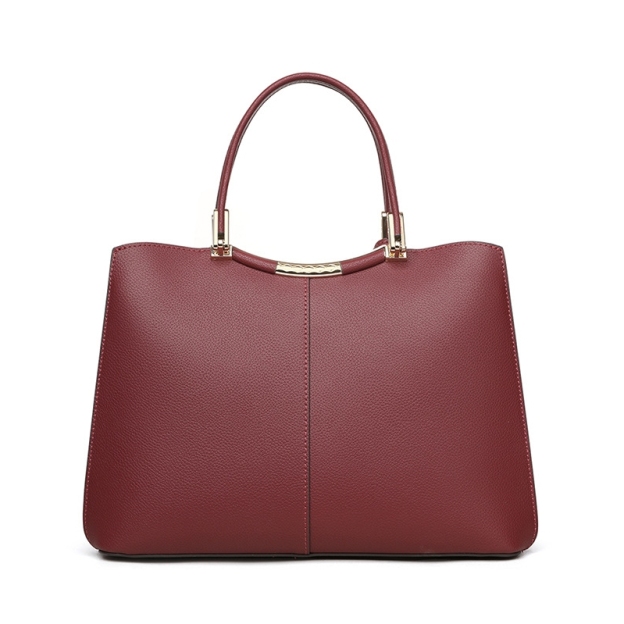 贅沢で高級感牛革トートバッグ