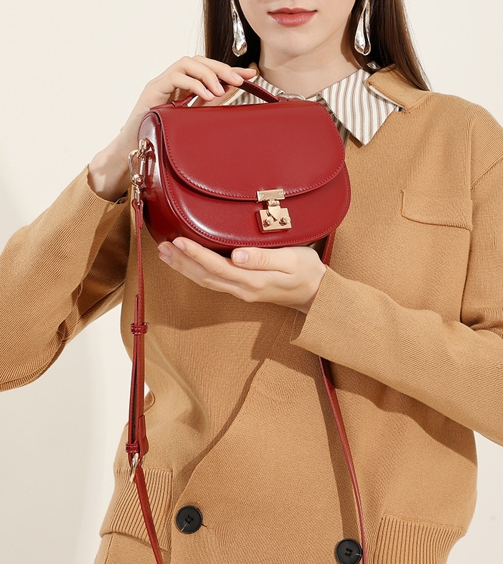 上質レザーサドルバッグ|2WAYフラップショルダー