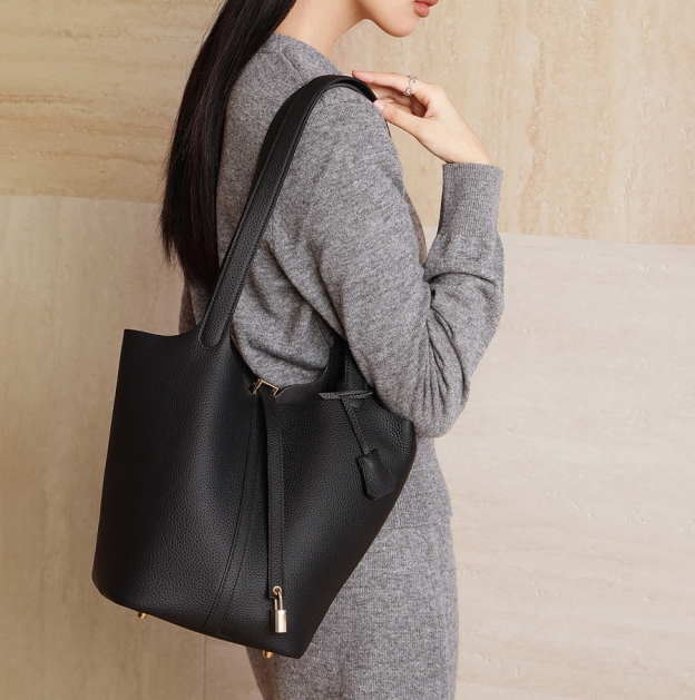 上質レザートートバッグ|通勤〜旅行にも