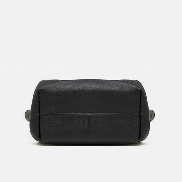 大人の上質レザートートバッグ