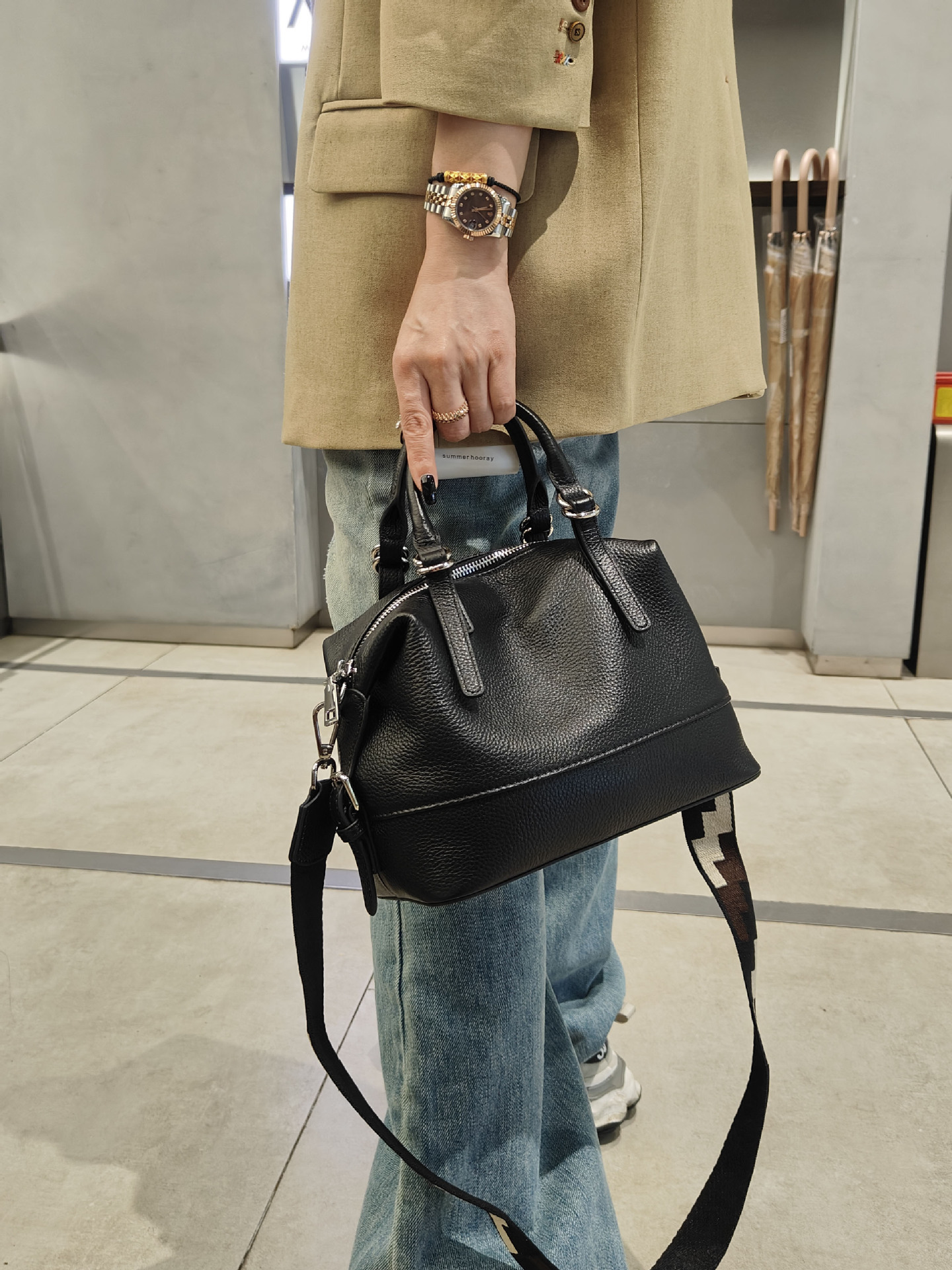 シンプルながらも高級感が牛革ボストンバッグ|5色