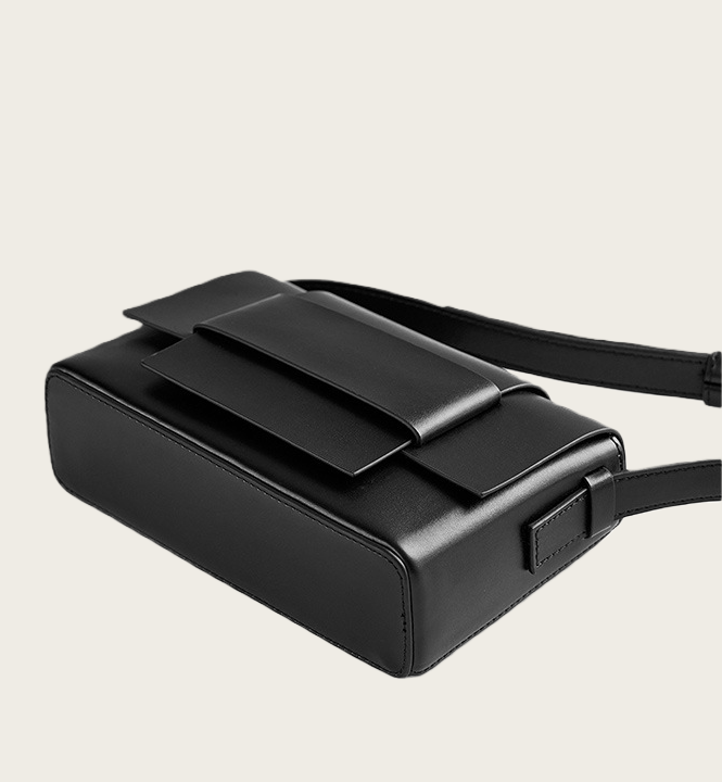 フラップ式 ミニショルダーバッグ |本革斜めがけバッグ