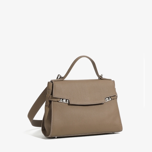 上質なシボ革トートバッグ