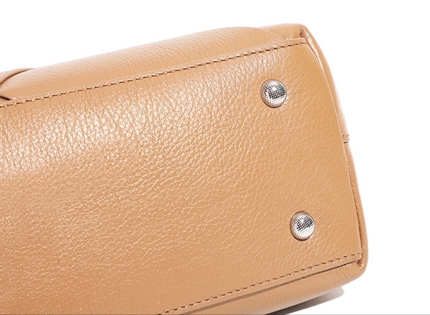 本革手編み斜め掛けショルダーバッグ