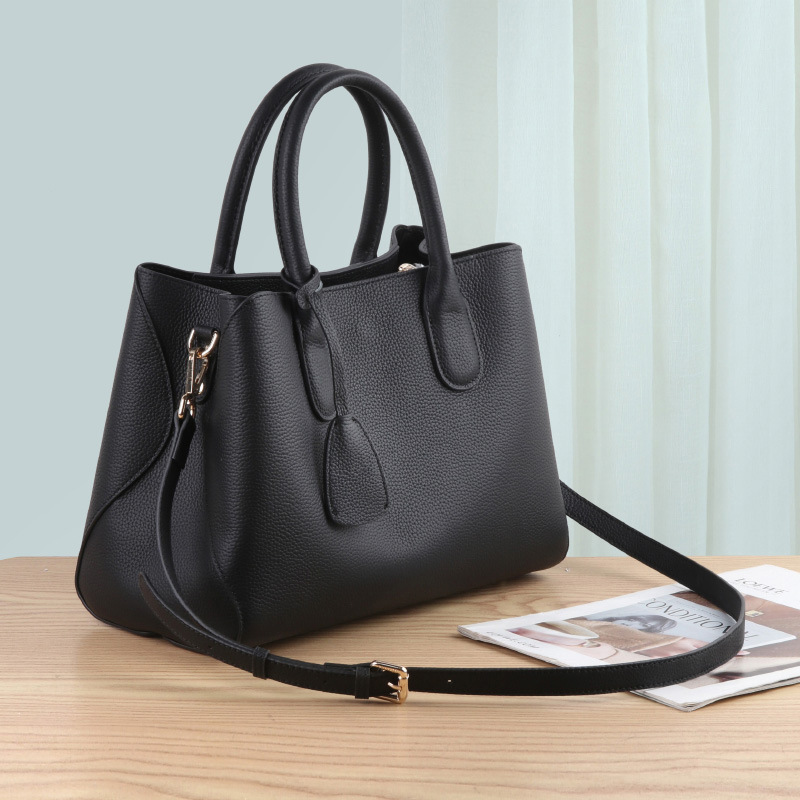 大容量厚手牛革斜ショルダーバッグ|4色展開