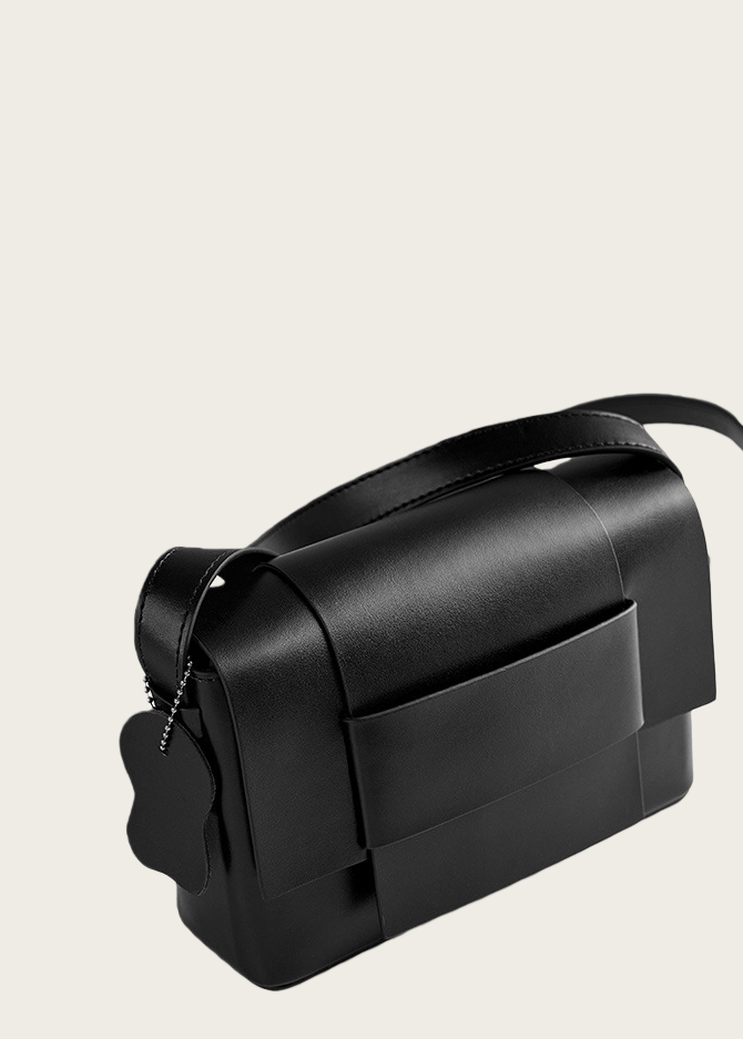 フラップ式 ミニショルダーバッグ |本革斜めがけバッグ