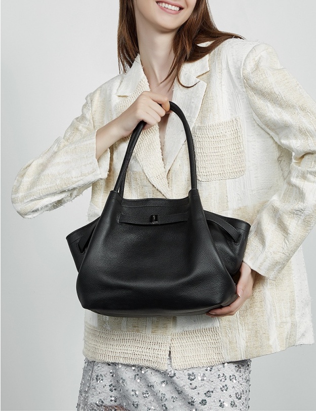 大人の上質レザートートバッグ