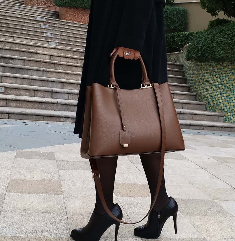 牛革エレガントトートバッグ