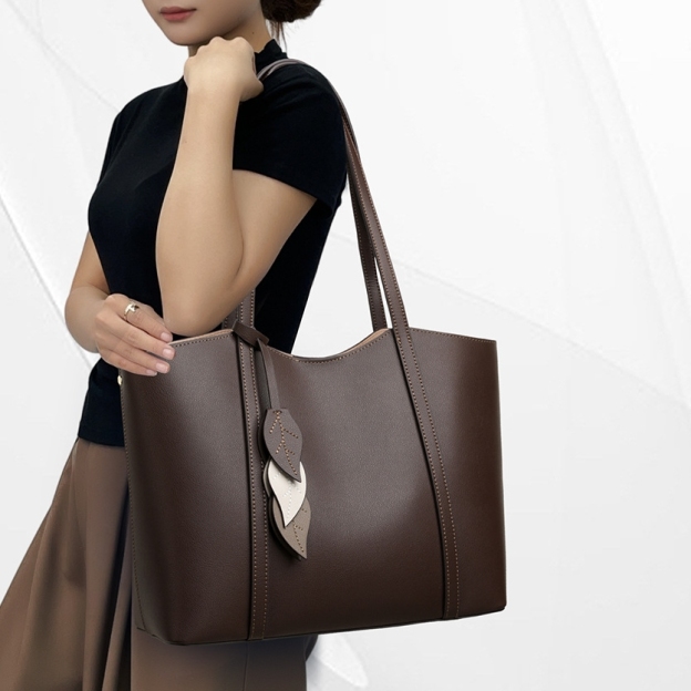 通勤に最適大容量牛革トートバッグ 