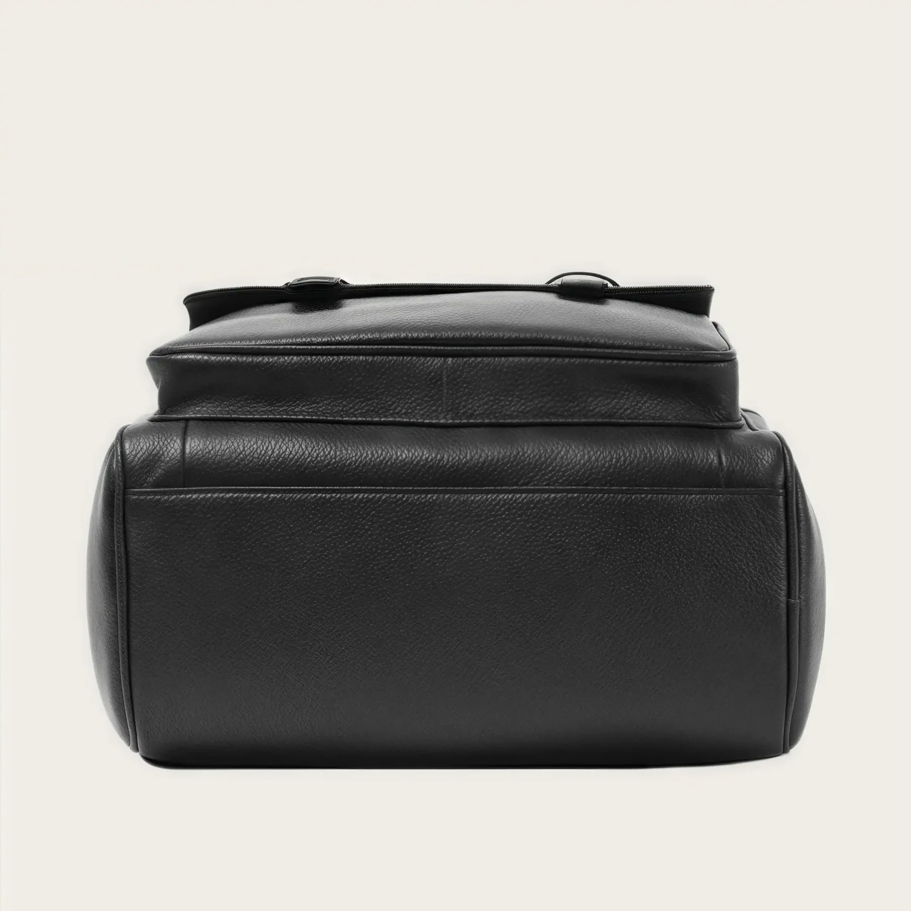 【ヴィンテージ風 】牛革バックパック 15.6 インチ PC 収納可｜大容量設計・通勤・旅行対応|