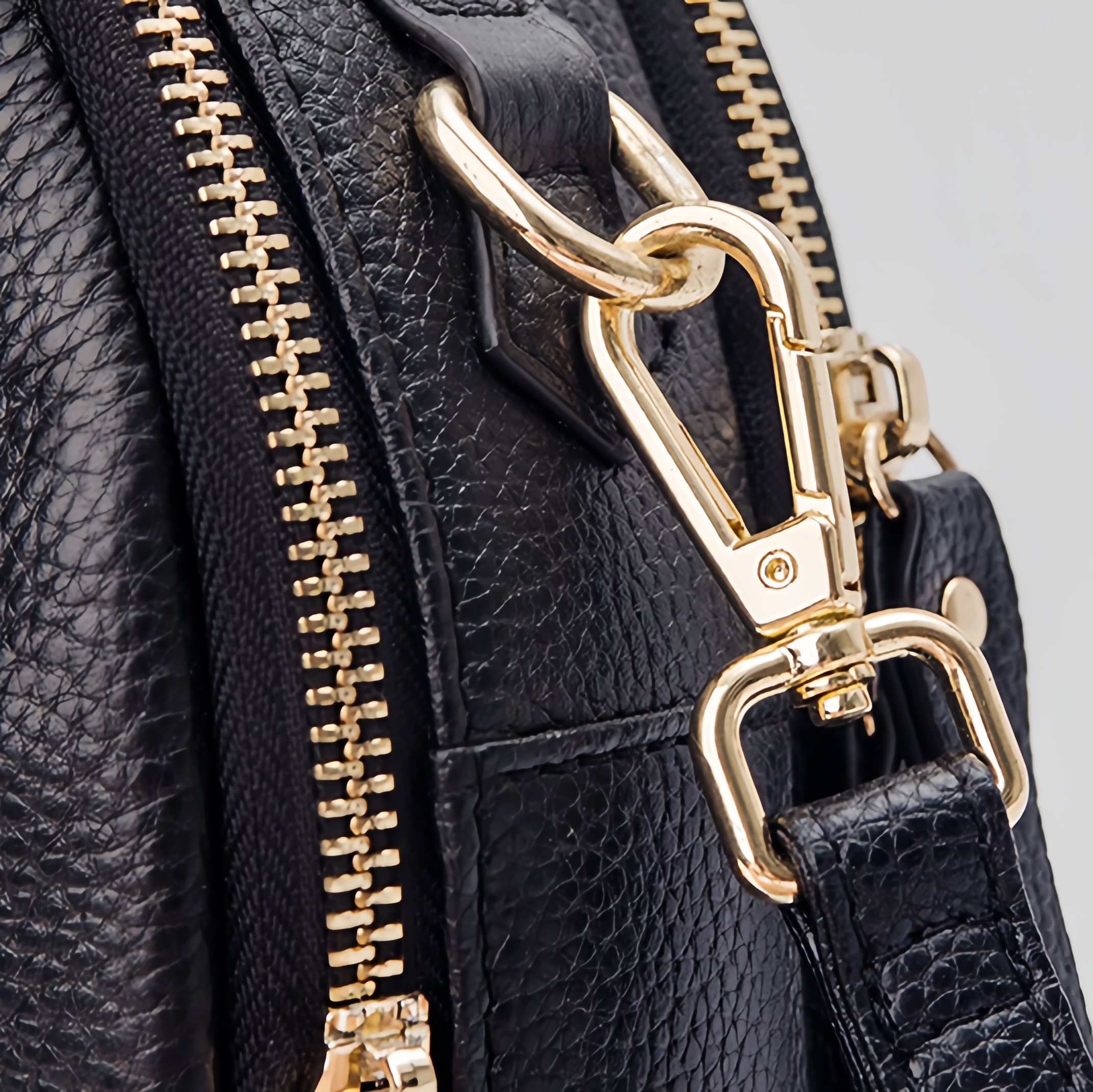 レザー手提げバッグ|サコッシュ|斜め掛けバッグ|携帯ポーチ