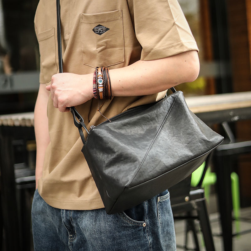 本革のショルダーバッグ-XK306600HD