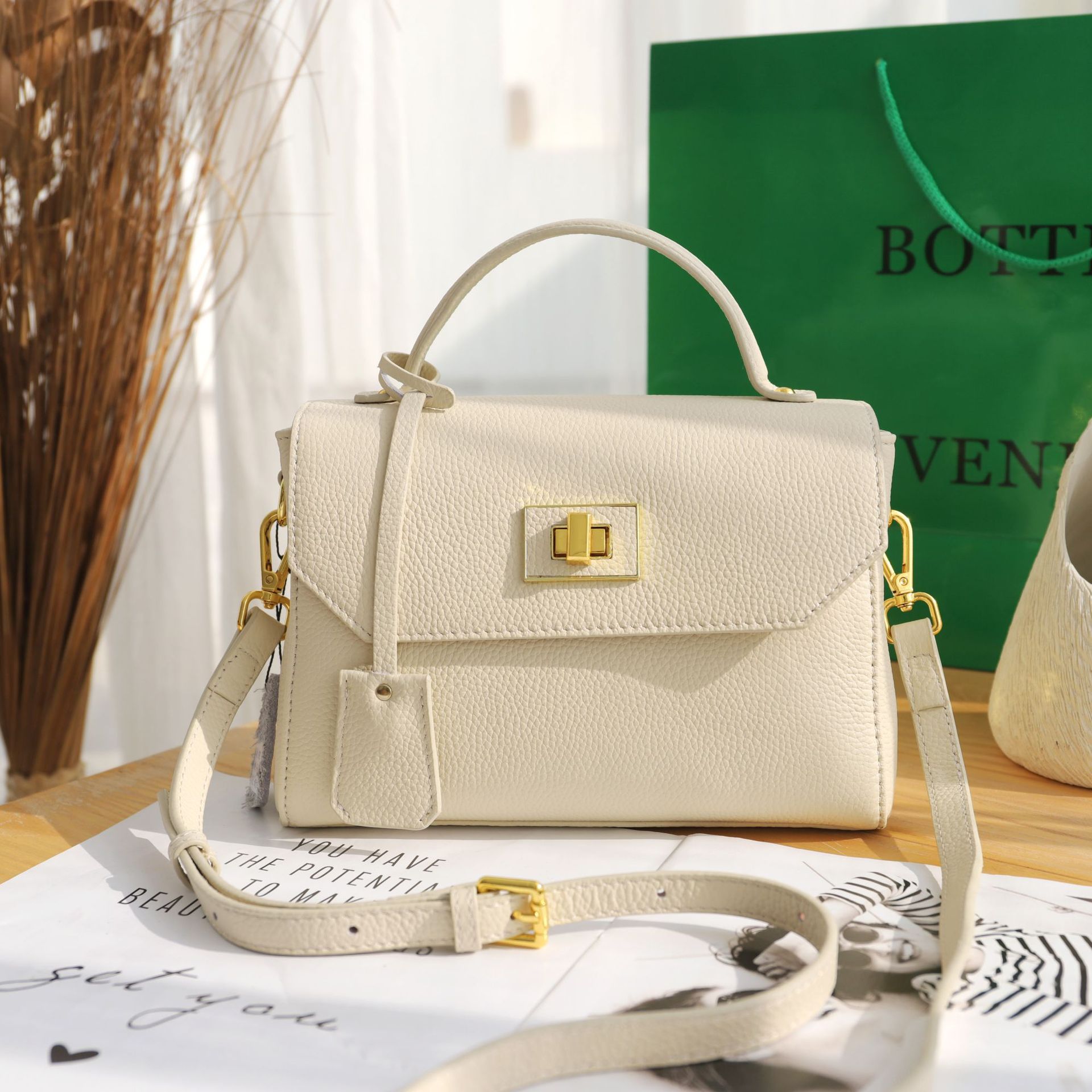 6色|牛革ショルダーバッグ|レザーハンドバッグ|レザー手提げバッグ