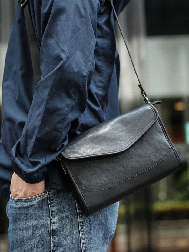 植物タンニン鞣しの天然牛革ショルダーバッグ/ハンドバッグXK3018111HD