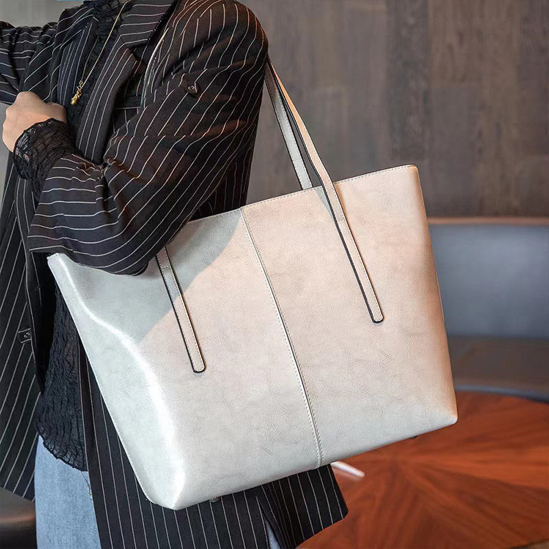 7色もっと選択※ユニセックス※上質な植物鞣し牛革トートバッグ※通勤|旅行