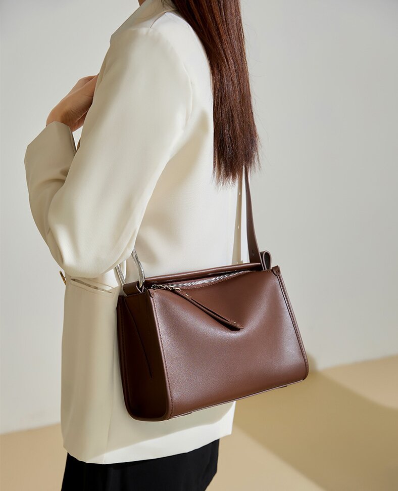 黒|コーヒー|レザーバッグ|斜め掛けバッグ|牛革片肩バッグ|四季を通じて