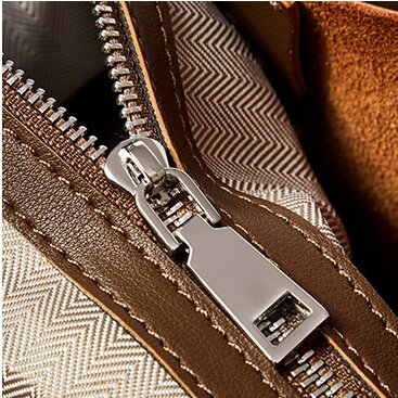 新作 ！•大容量•ソフトな天然牛革トートバッグ • 独立した内袋設計 