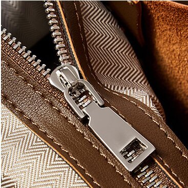 新作 ！•大容量•ソフトな天然牛革トートバッグ • 独立した内袋設計 