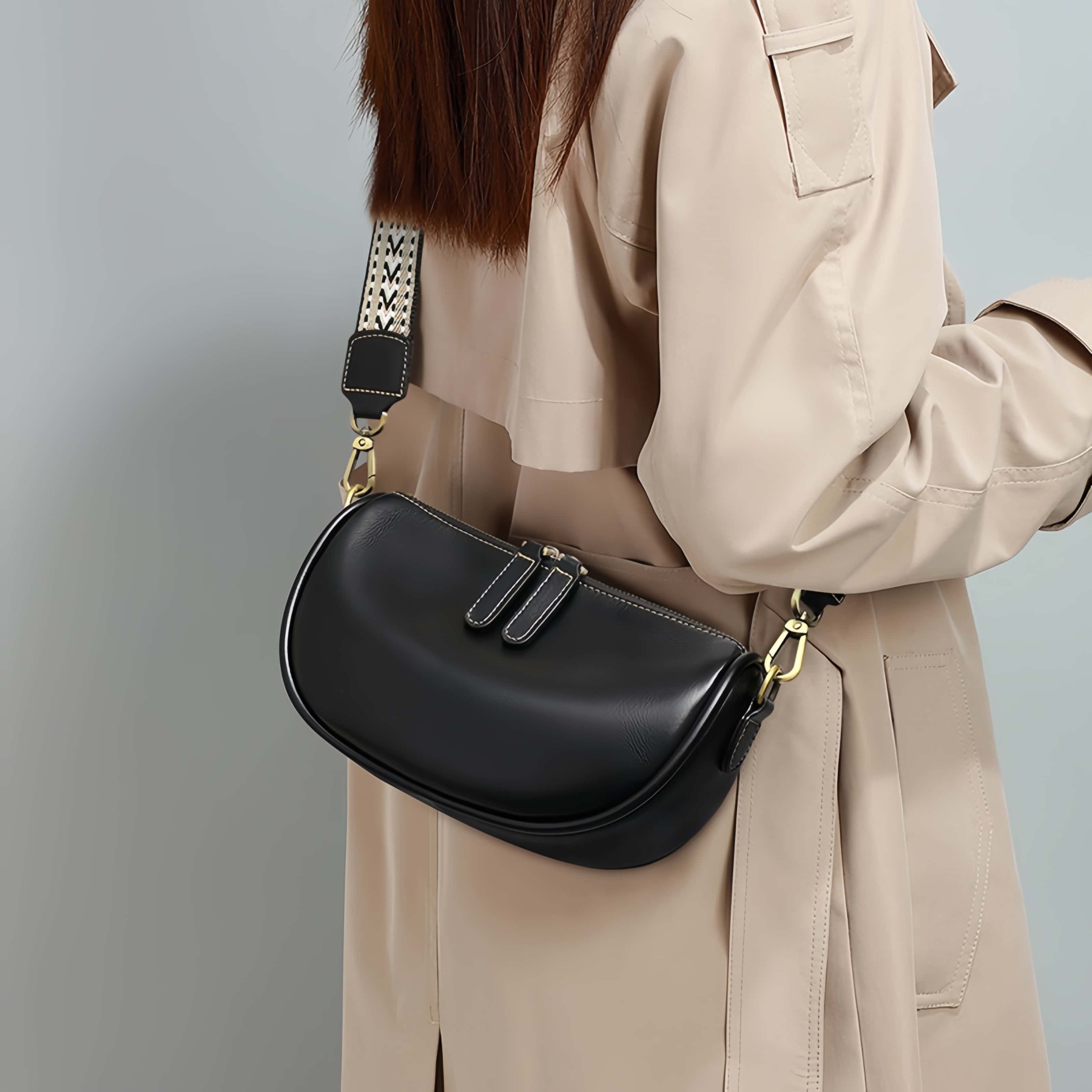 サコッシュ|厳選牛革製ショルダーバッグ|斜め掛けバッグ