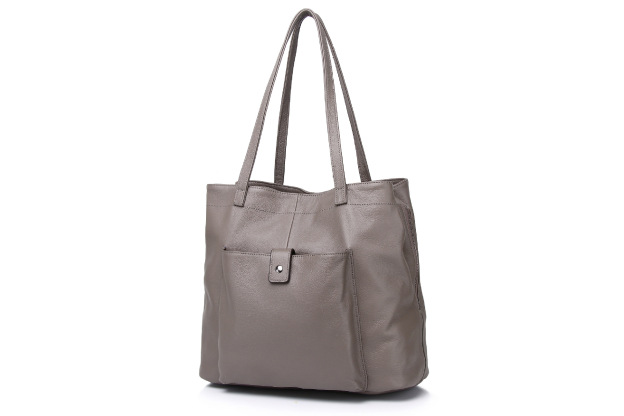 NEW ! •優雅な気質•茶|黒|グレー•高品質な厚手な天然軟めな牛革ハンドバッグ•牛革トートバッグ