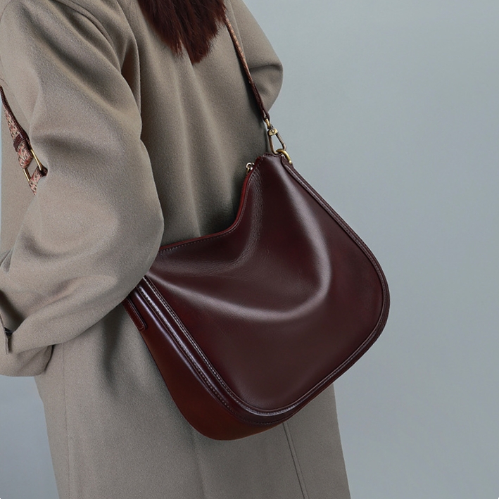 レトロ ! • 茶|黒•天然牛革ショルダーバッグ•2本の肩ベルトを付属