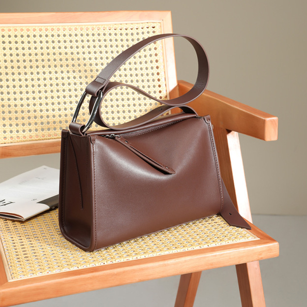 黒|コーヒー|レザーバッグ|斜め掛けバッグ|牛革片肩バッグ|四季を通じて