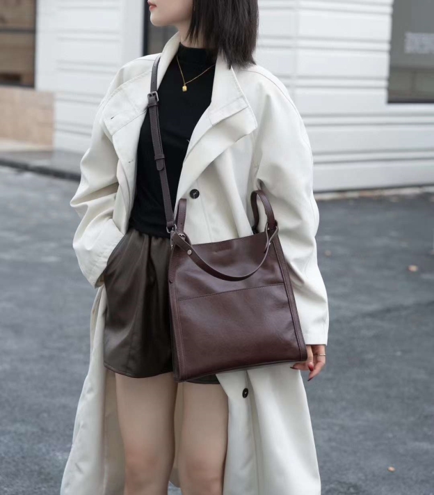 革の質感が素敵！※茶|黒※2色※3WAY※天然牛革ハンドバッグ※ 牛革斜ショルダーバッグ