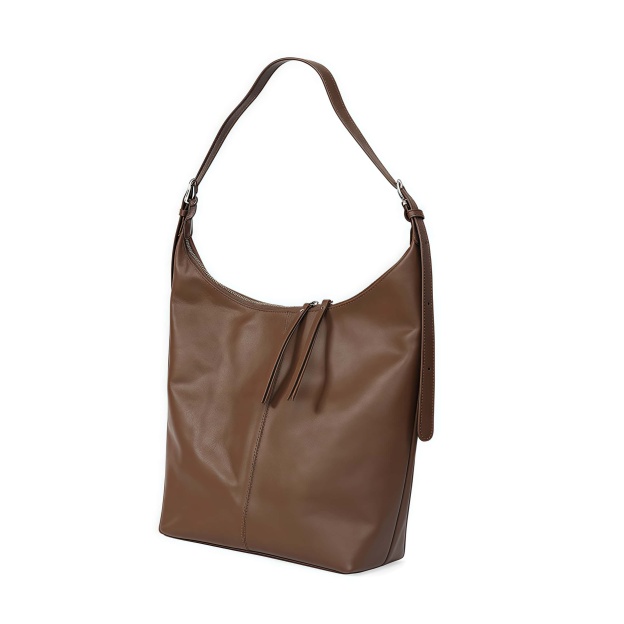 NEW ! •茶|黒|2色•上質な天然牛革斜ショルダーバッグ•牛革肩掛けバッグ• 