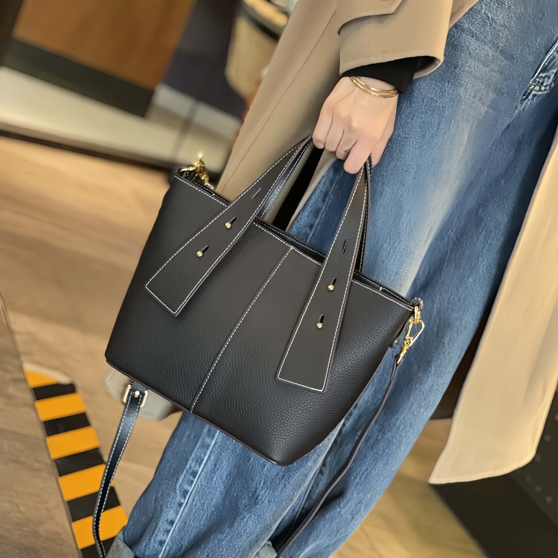 優雅な気質 ！•天然の厚みのある柔らかい牛革ハンドバッグ•牛革ショルダ一バッグ 