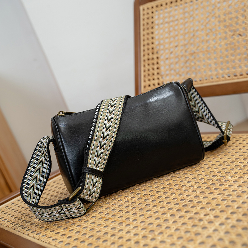 NEW ! |4色|植物鞣な天然牛革ショルダーバッグ