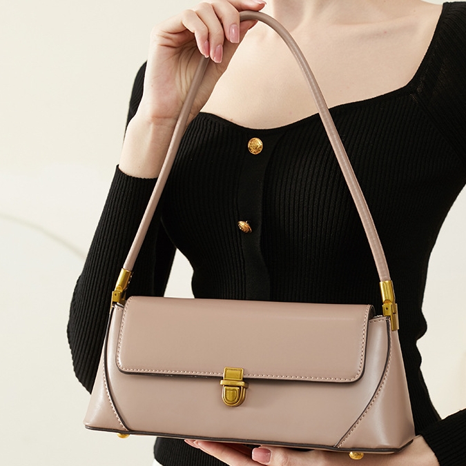 高級感 !|茶|黒|白|カーキ|4色|牛革ショルダーバッグ|牛革ハンドバッグ