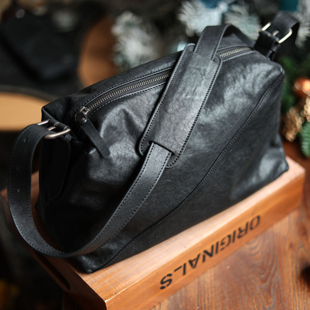 本革のショルダーバッグ-XK306600HD