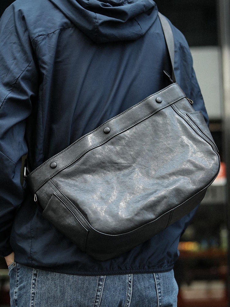 植物タンニン鞣しの天然牛革ショルダーバッグ/ショルダ一- XK4086576HD