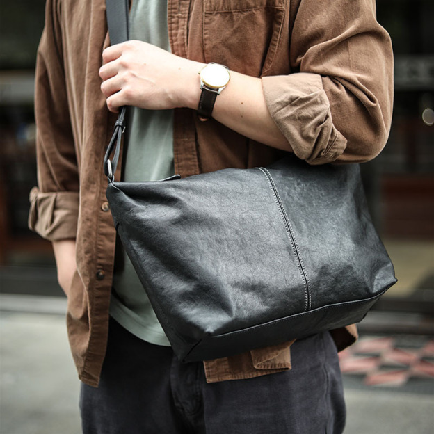 植物タンニン鞣しの天然牛革単肩斜ショルダーバッグXK3086777HD